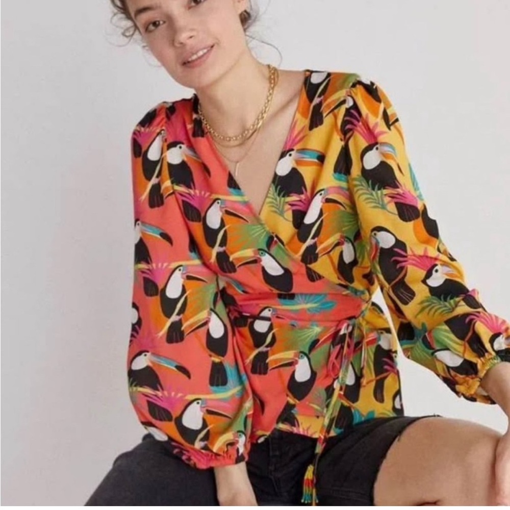 NWOT FARM Rio Anthropologie Rainforest Toucan Print Wrap Blouse with Tie Front
